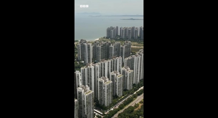 Estos apartamentos junto al mar eran una ciudad fantasma; luego, según la policía, llegaron estafadores.
