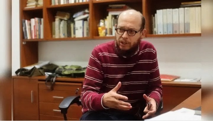 Alberto Vergara sobre primer mes de gobierno: “Keiko Fujimori es más hija de la última década que de su papá”